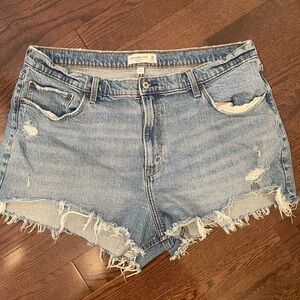 Abercrombie and Fitch high-rise mom denim shorts curve love size 34